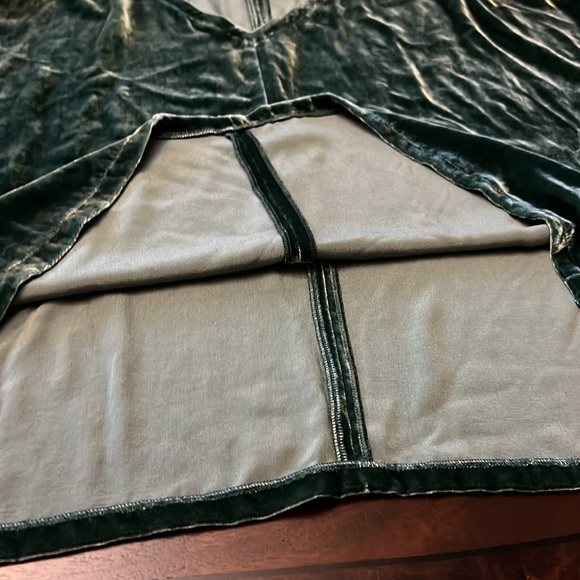 Eileen Fisher Silk Velvet V-Neck Long Dolman Sleeve Boxy Top - Picture 7 of 10